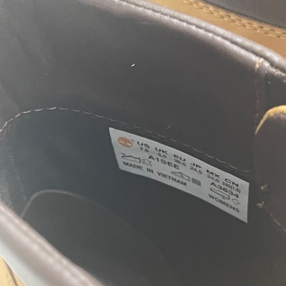 Timberland - Picture 2 of 3